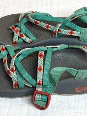 Chaco Womens Teal Orange Desert Mosaic Classic Hiking Sandals 6 Trail Shoes